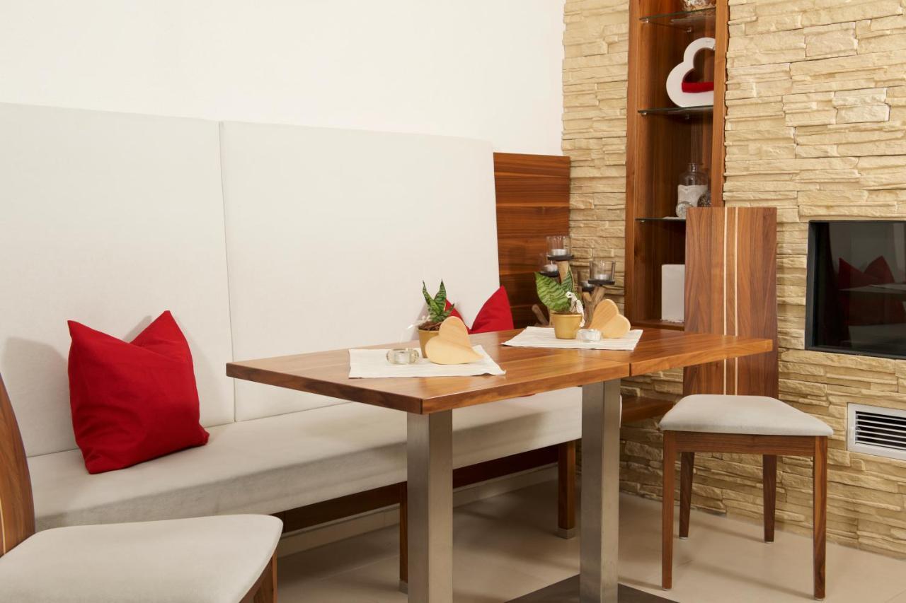 Hotel Romantica Jerzens Ngoại thất bức ảnh