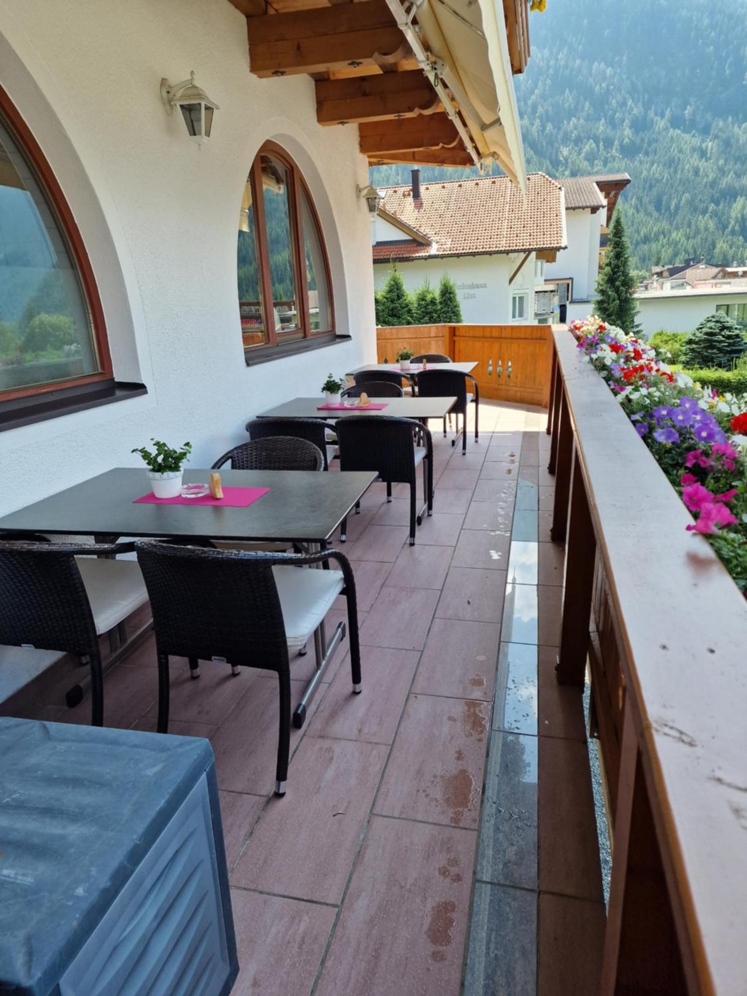 Hotel Romantica Jerzens Ngoại thất bức ảnh