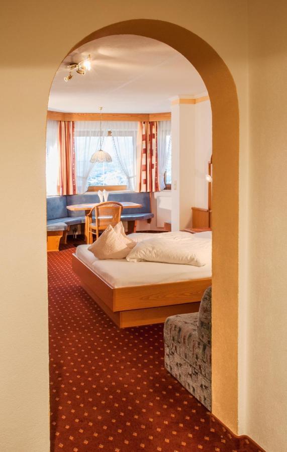 Hotel Romantica Jerzens Ngoại thất bức ảnh